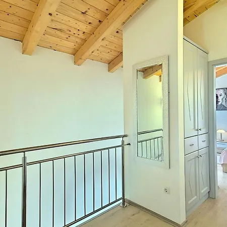 Nyaraló Lenka Sveti Lovreč Pazenatički